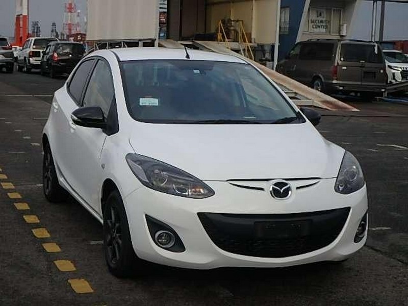2013 Mazda Demio