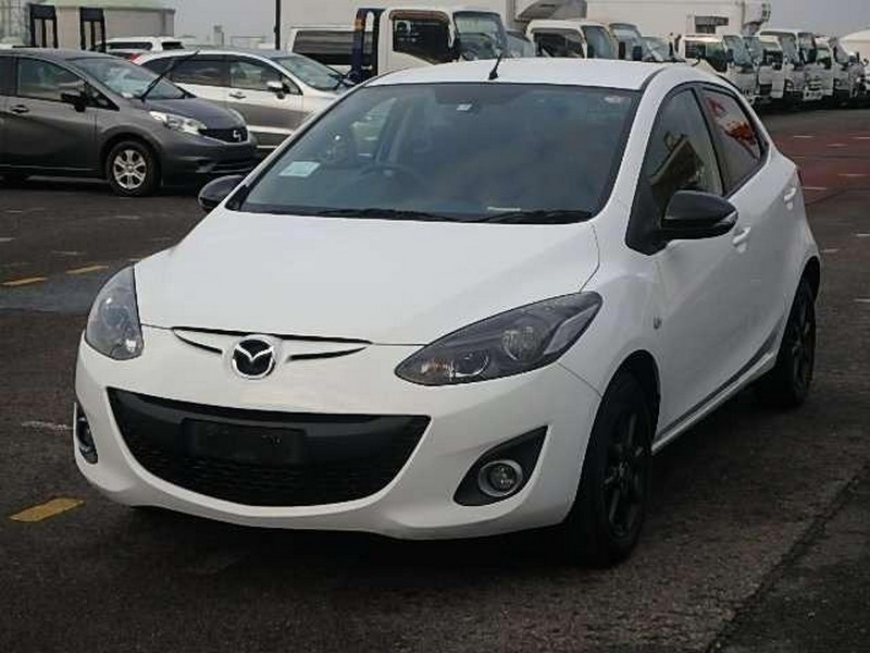 2013 Mazda Demio