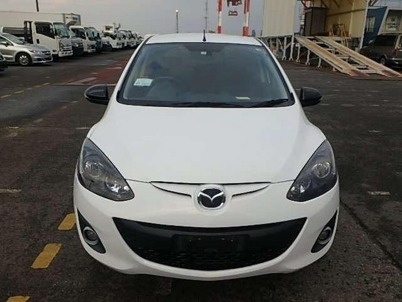 2013 Mazda Demio