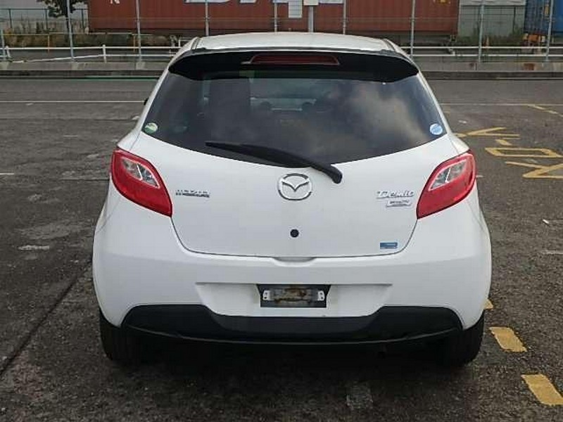 2013 Mazda Demio