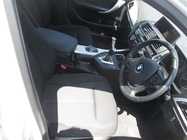 BMW 1 SERIES