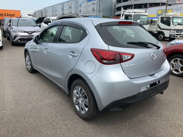 MAZDA DEMIO