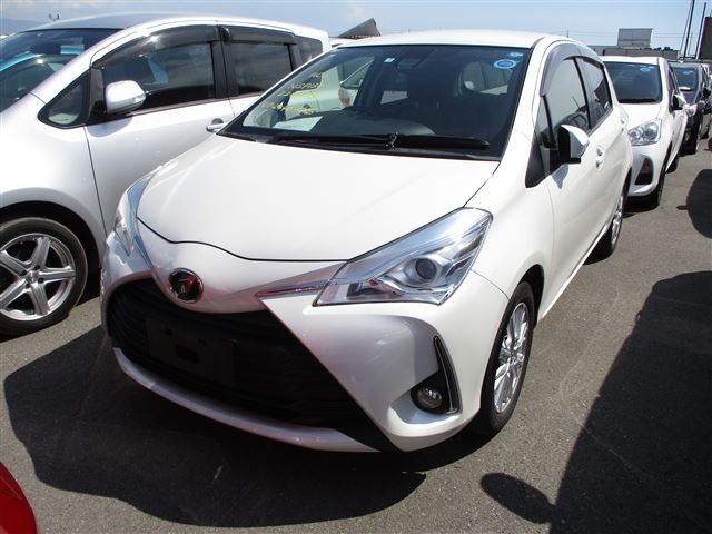 TOYOTA VITZ