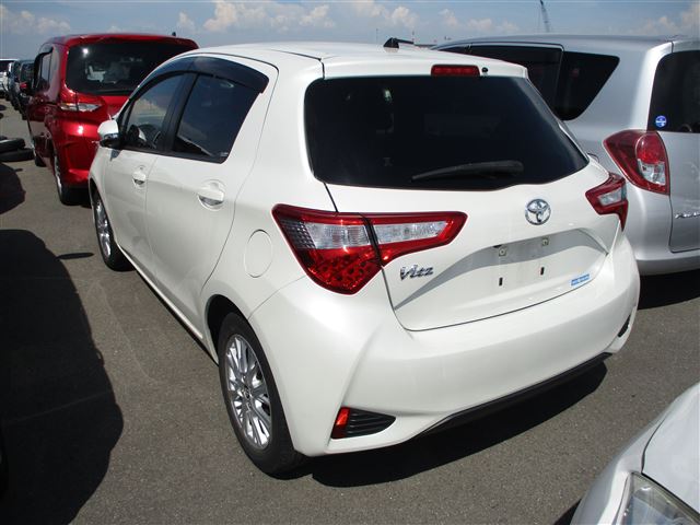 TOYOTA VITZ