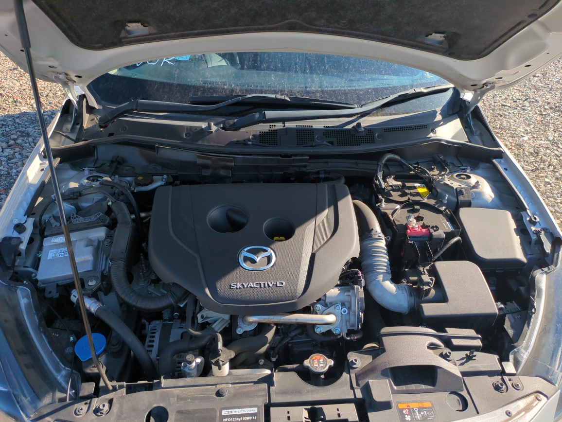 MAZDA2
