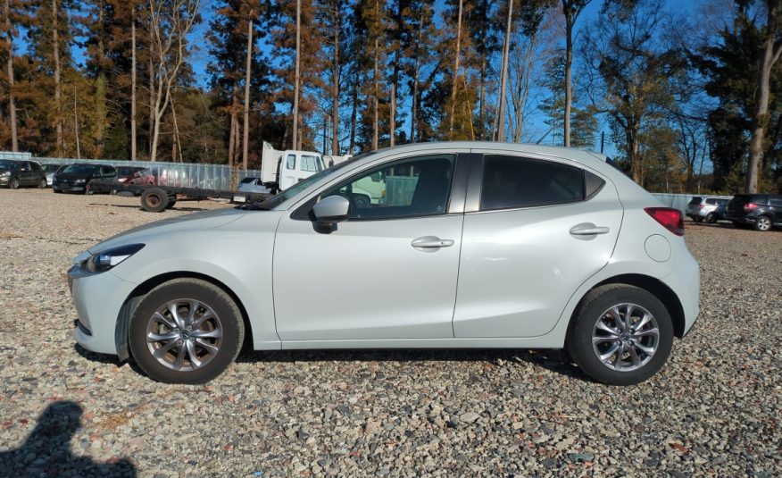 MAZDA2