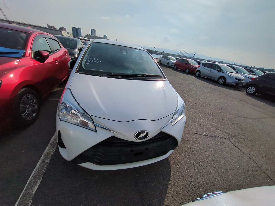 TOYOTA VITZ