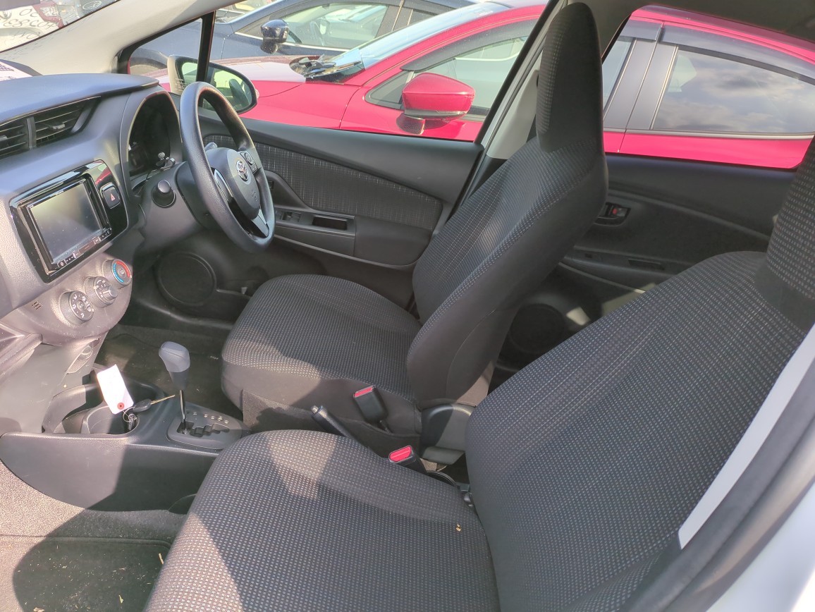 TOYOTA VITZ