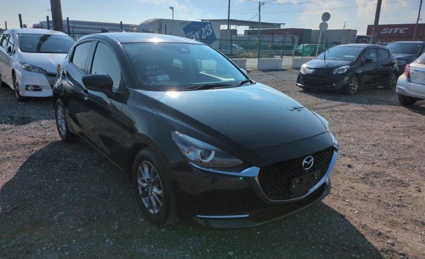MAZDA2