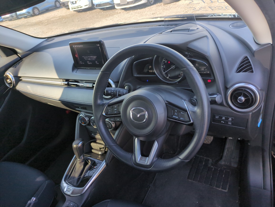 MAZDA2