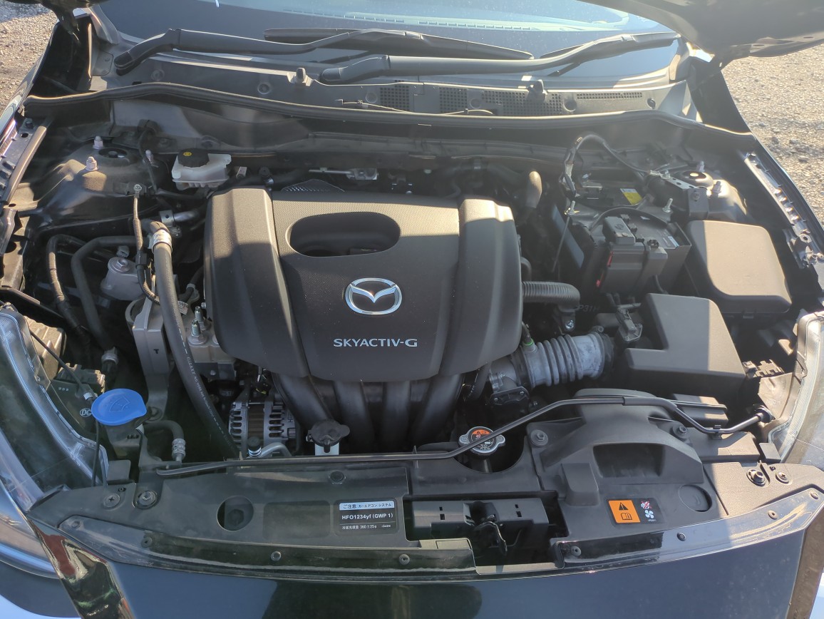 MAZDA2