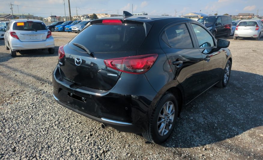 MAZDA2